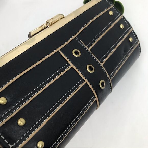 Bundle of 2 Brown and Black Grommet Clasp Clutches - Picture 6 of 16